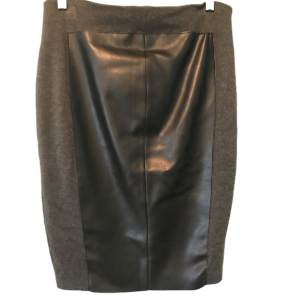 𝅺NEW Bailey44 Grey/Black skirt
